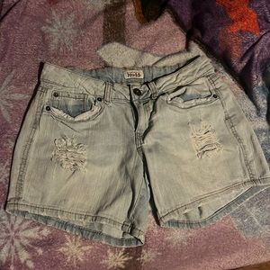 It’s not my size but they are super cute. They are in amazing shape.